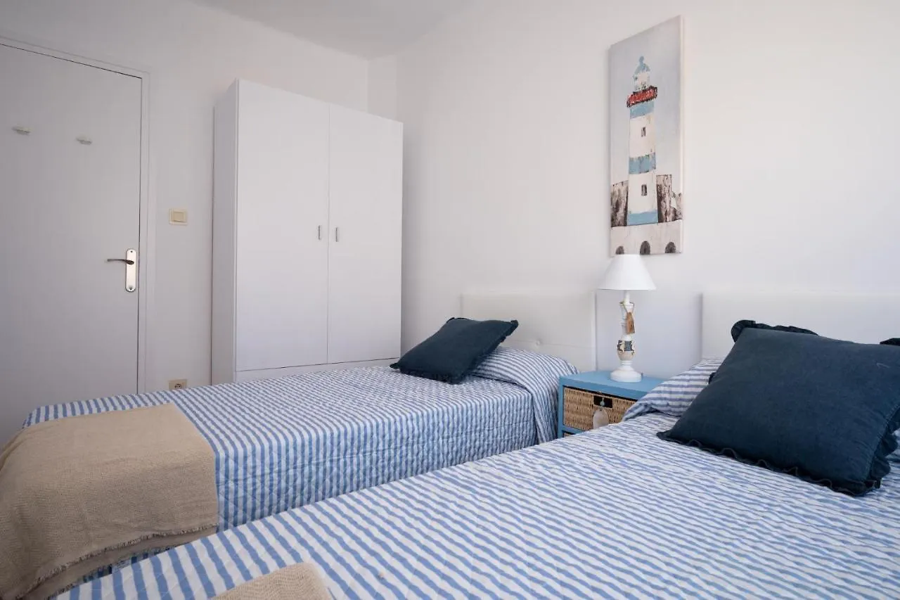 Apartment At101 Primera Linea, Vista Playa, Airco Torredembarra